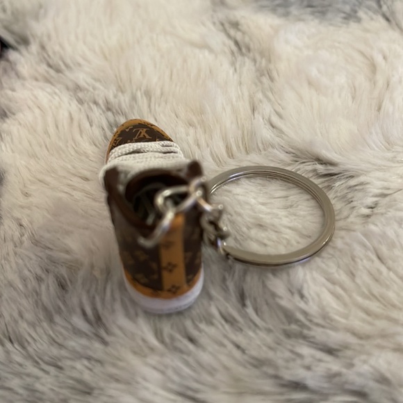 LV High top “Coffee” Keychain - Picture 5 of 9